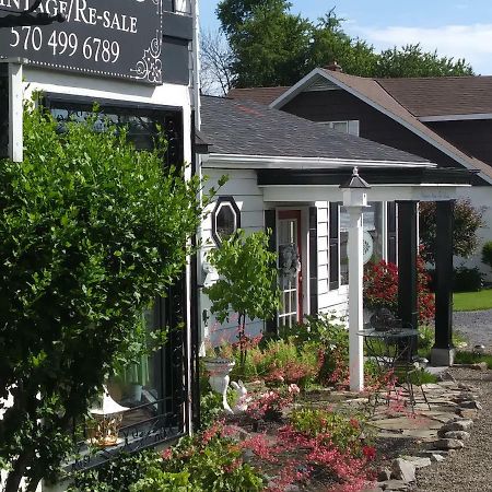 The Guest House At The Regina House Tea Room Moosic Eksteriør billede