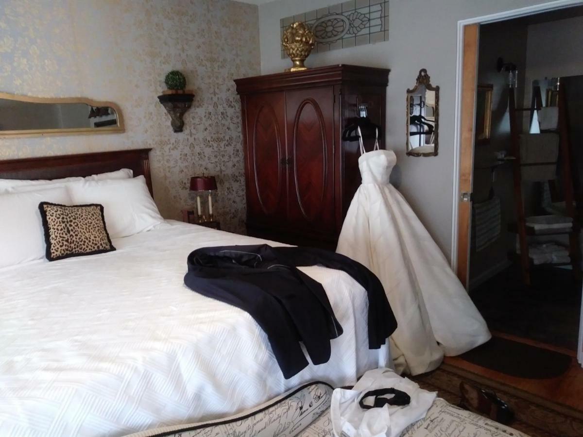 The Guest House At The Regina House Tea Room Moosic Eksteriør billede